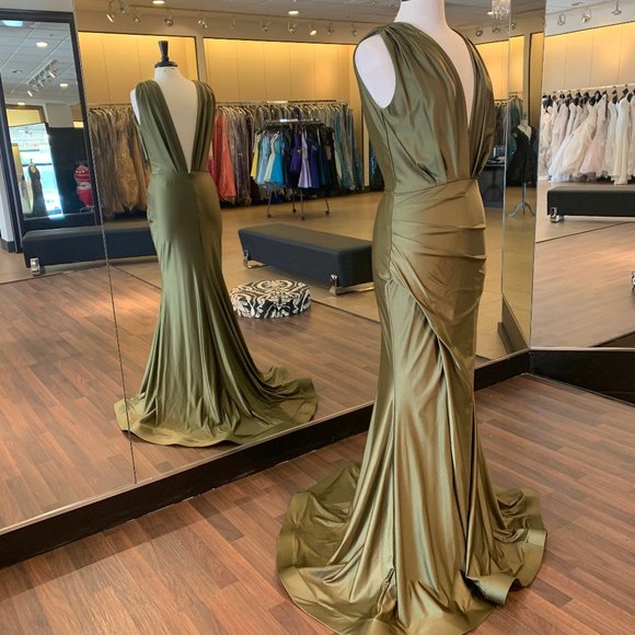 jersey fit and flare gown with slit - Picture 3 of 3